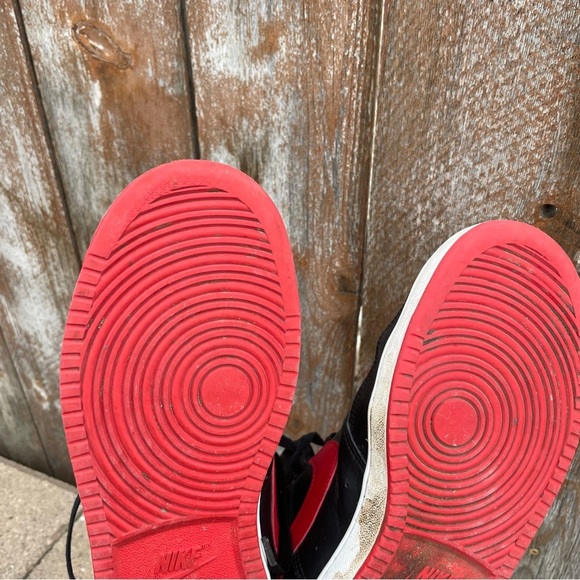 NIKE Men’s Court Vision Red Black Mid Top Size 7 - Picture 8 of 8
